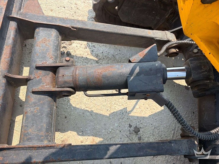 2019-jcb-8029cts-image-18