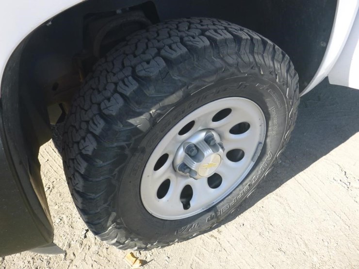 2013-chevrolet-1500-image-11