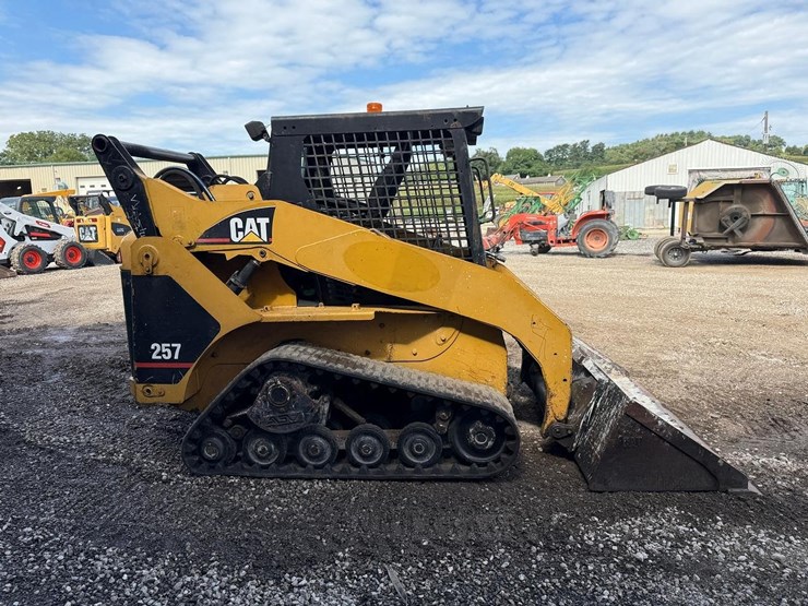 2002-caterpillar-257-image-5