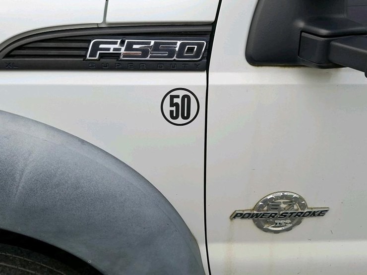 2011-ford-f550-image-10