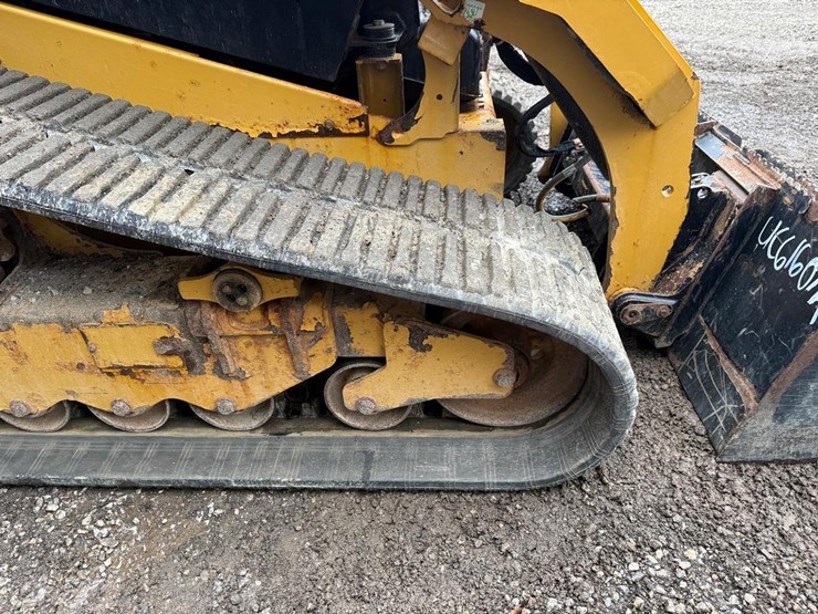 2022-caterpillar-289d3-image-14