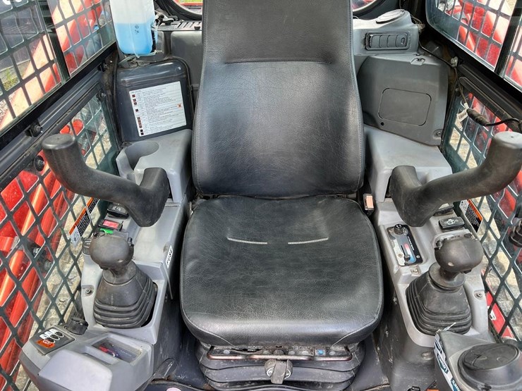 kubota-svl97-2-image-17