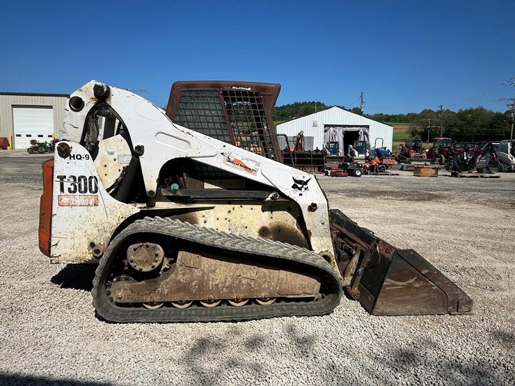 2006-bobcat-t300-image-5