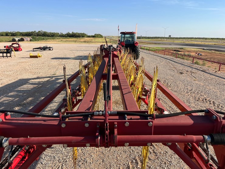 2013-new-holland-ht154-image-14