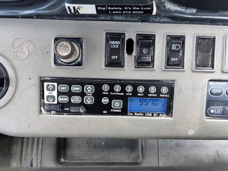 komatsu-pc200-lc-6-image-36