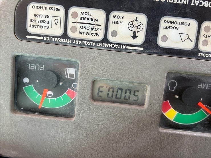 bobcat-t300-image-23