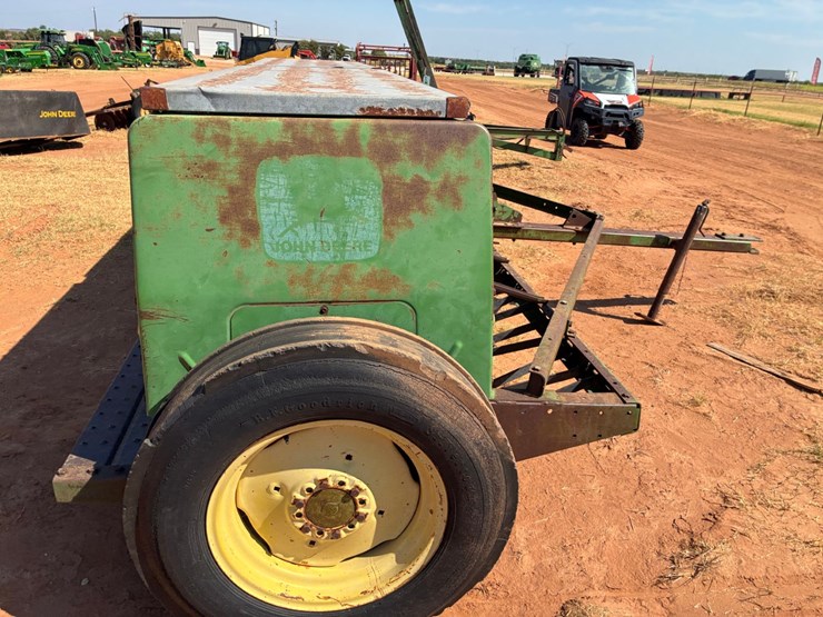 john-deere-8300-image-3