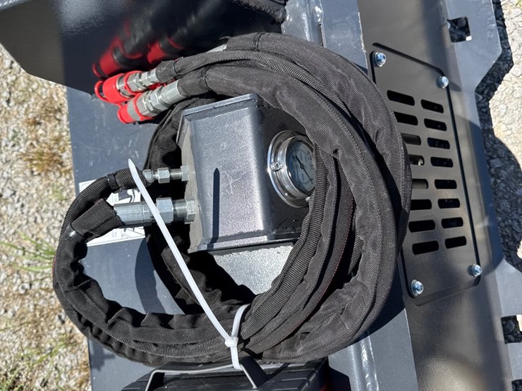 #21-•-50"-drum-mulcher-image-6