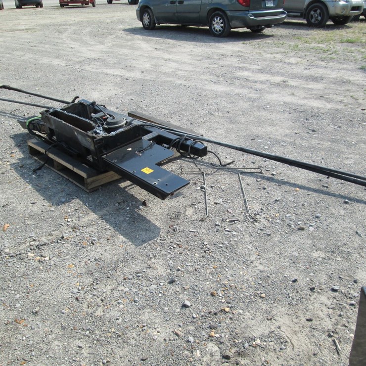 #53812 • Truck Bumper & Hyd Lines INV#53812