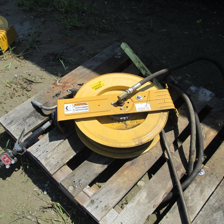 #53898 • Graco 237022 Hose Reel INV#53898