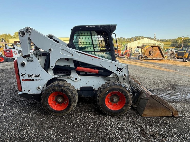 2011-bobcat-s750-image-5
