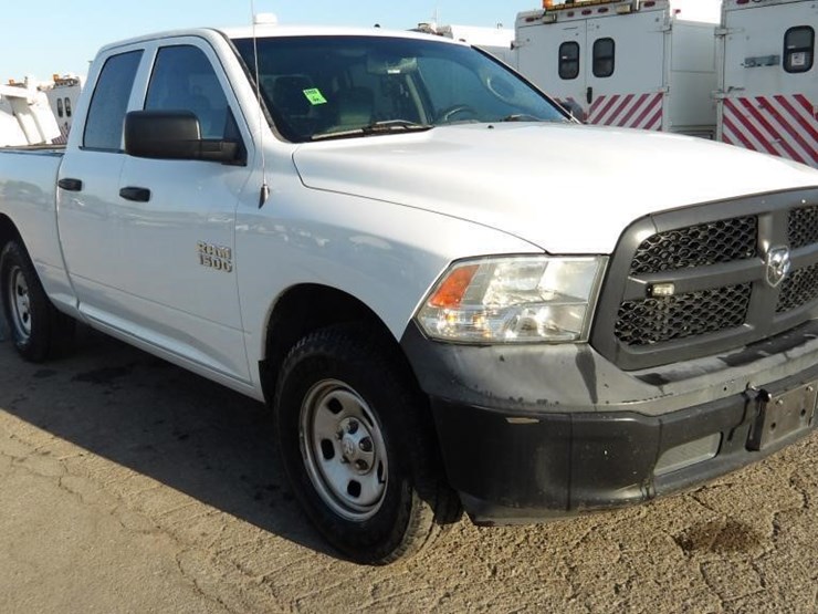 2015-dodge-ram-1500-image-2