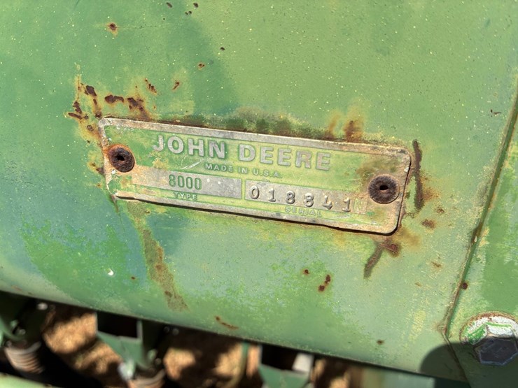 john-deere-8200-image-13