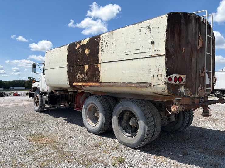 1999-mack-dm690sx-image-13