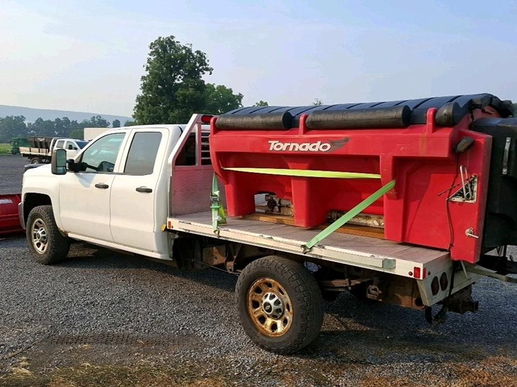 2015-chevrolet-2500-image-5
