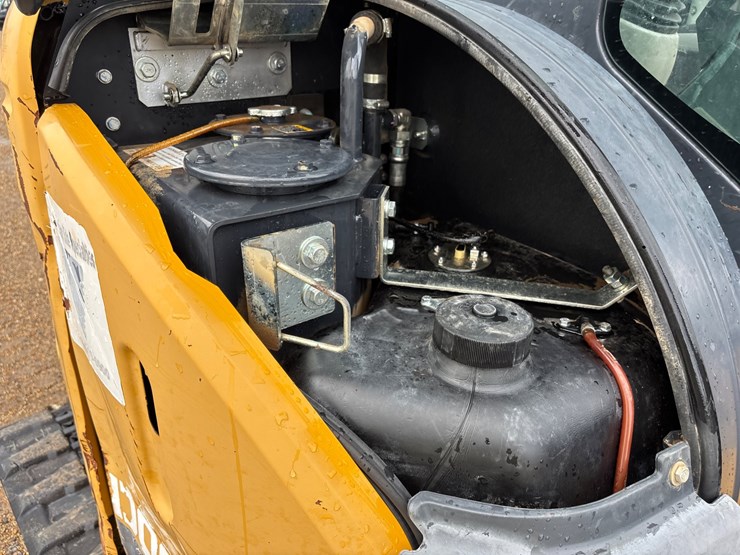 2017-deere-50g-image-14