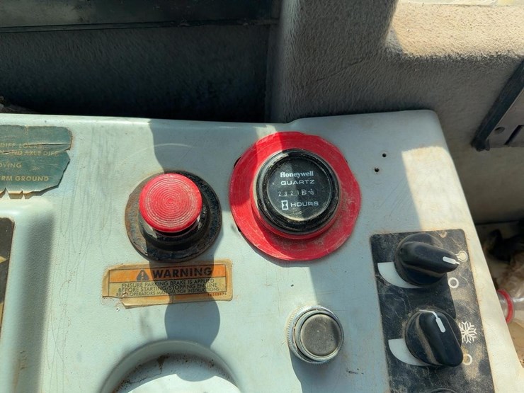 2000-terex-ta400-image-23