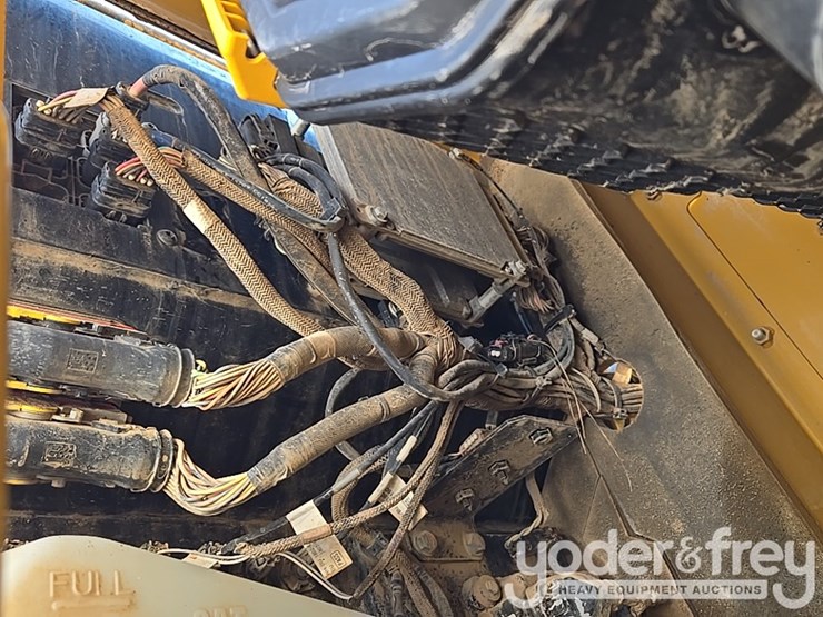 2019-caterpillar-336-image-33