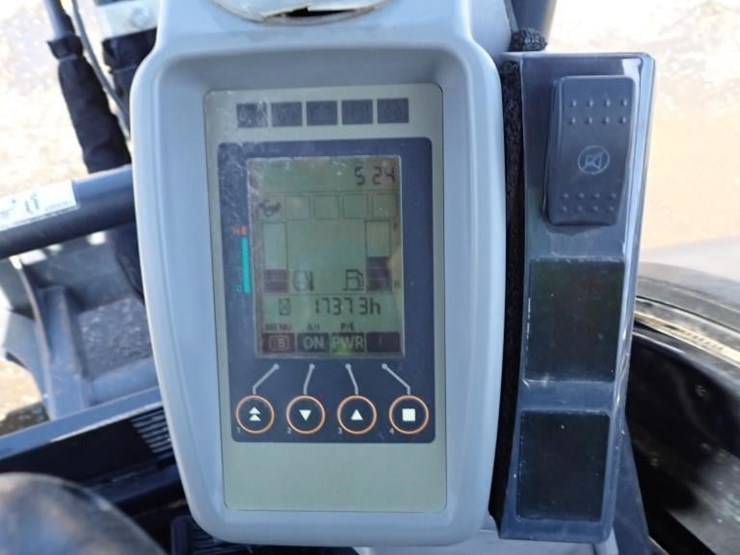 2023-deere-35g-image-25