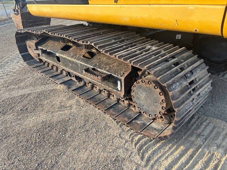 2022-deere-160g-lc-image-10