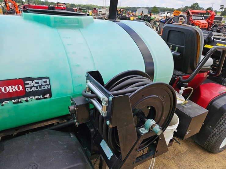 2006-toro-multi-pro-5700d-image-29