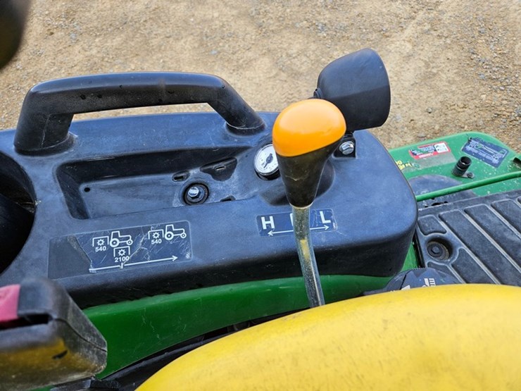 john-deere-1025r-image-37