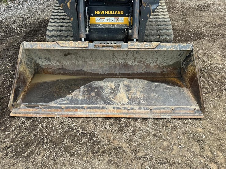 2022-new-holland-c332-image-10