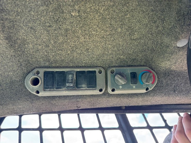 2000-bobcat-773-image-22