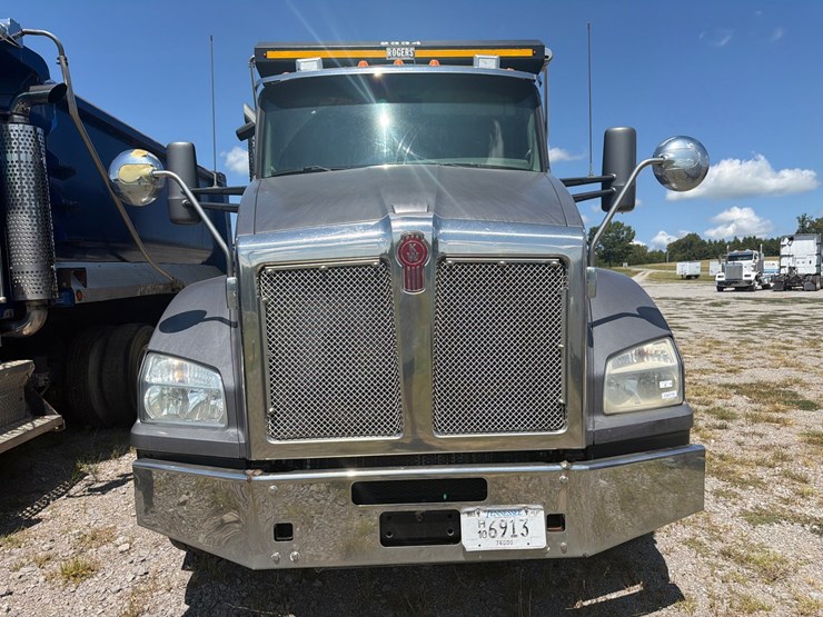 2015-kenworth-t880-image-2