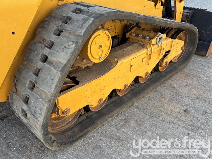 2023-caterpillar-259d3-image-14
