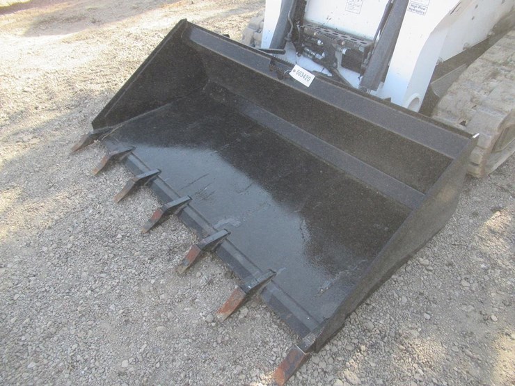 wildcat-78"-skid-steer-tooth-bucket-image-1