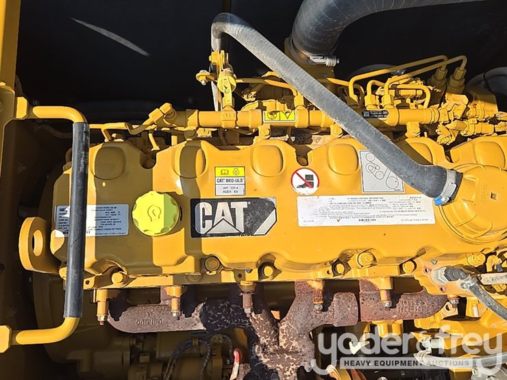 2019-caterpillar-336-image-65