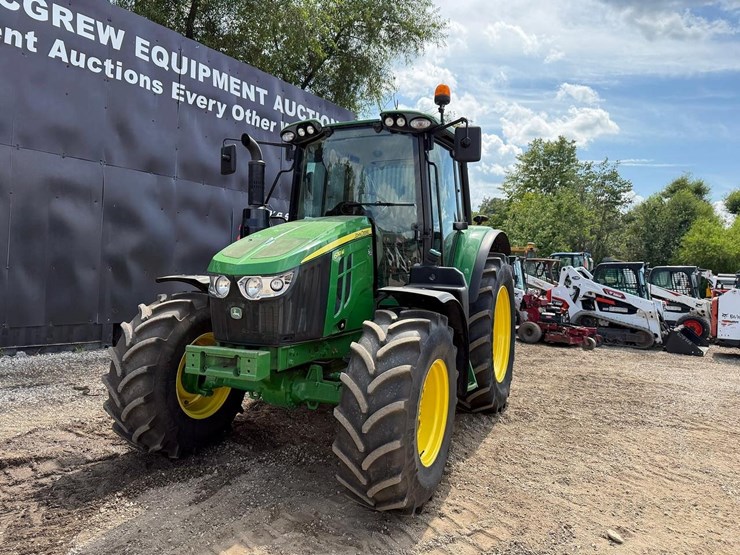 2020-john-deere-6110m-image-8