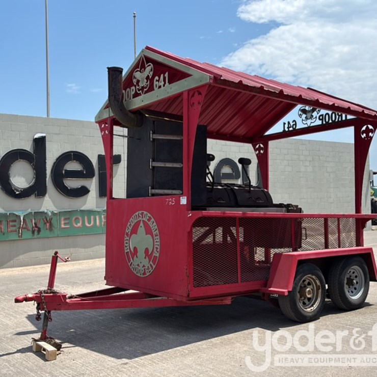 CUSTOM TRAILER