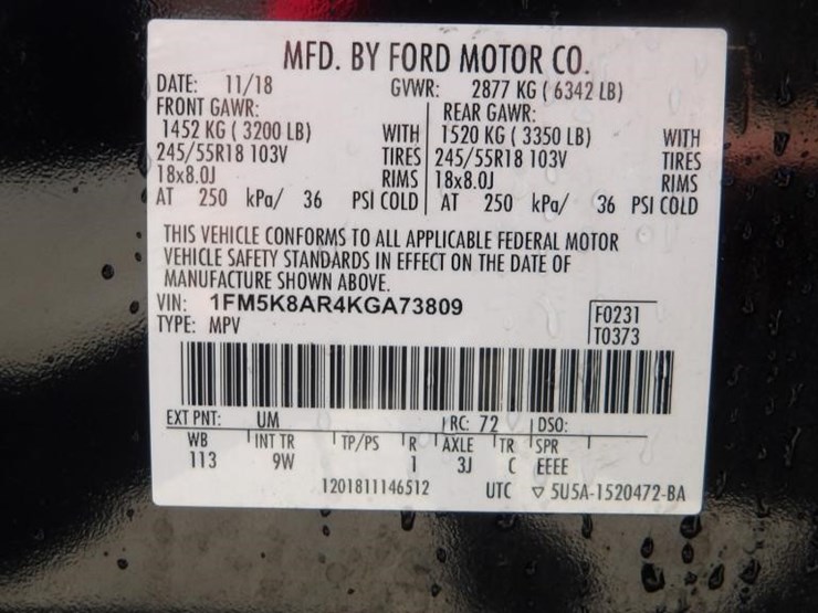 2019-ford-explorer-image-21