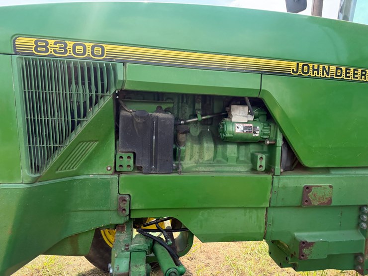 1997-john-deere-8300-image-30