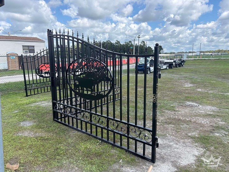 2026-greatbear-20ft-bi-parting-iron-gate-cow-style-image-2