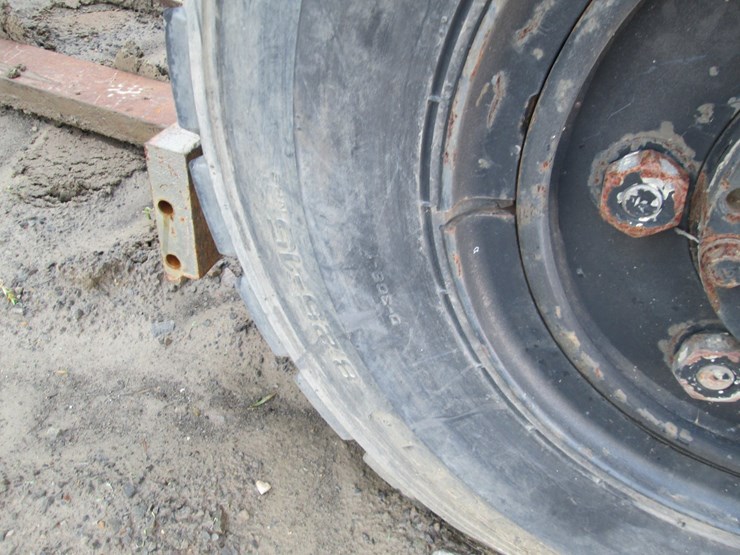 #53862-•-*inop-nissan-80-8000lb-cushion-tire-forklift-inv#53862-image-11