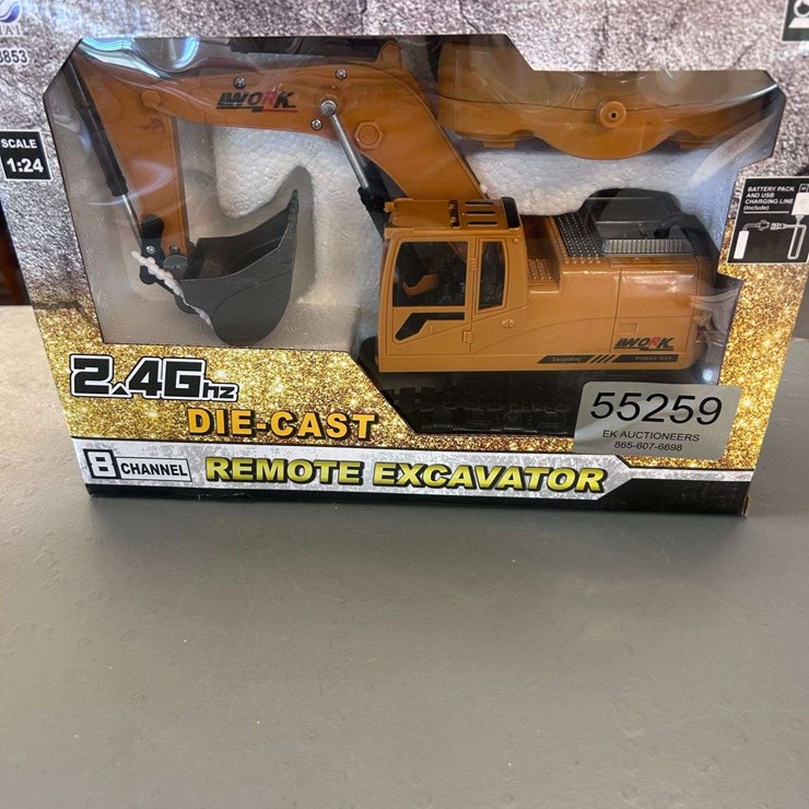 UNUSED REMOTE CONTROL EXCAVATOR