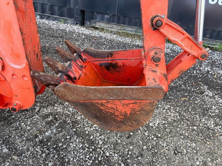 2022-kubota-b26-image-17