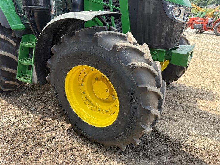 2020-john-deere-6110m-image-9