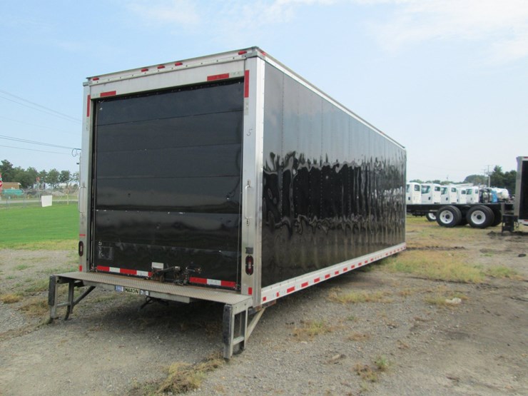 #53807-•-supreme-ho505800-26'7"x101"-truck-refer-box-svg260970102-inv#53807-image-3
