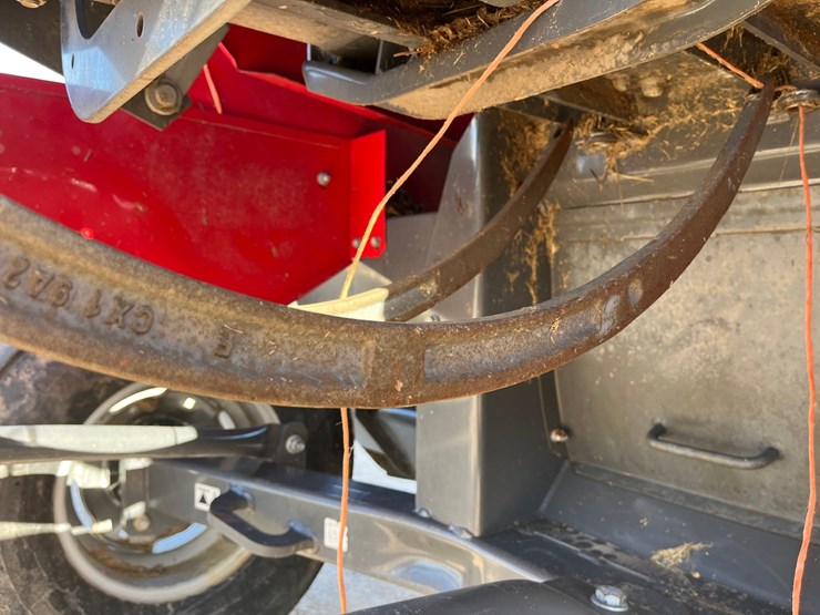 2020-massey-ferguson-1840-image-11