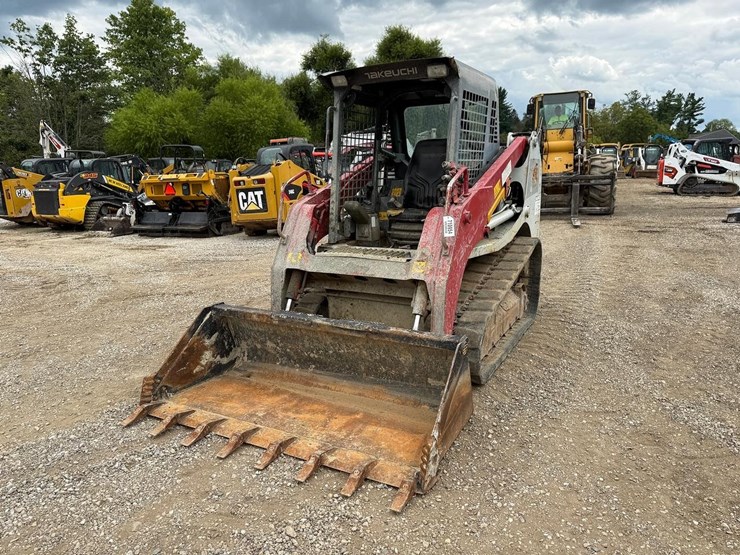 2016-takeuchi-tl8-image-8