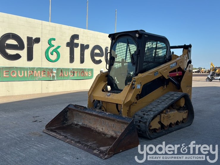 2023-caterpillar-259d3-image-1