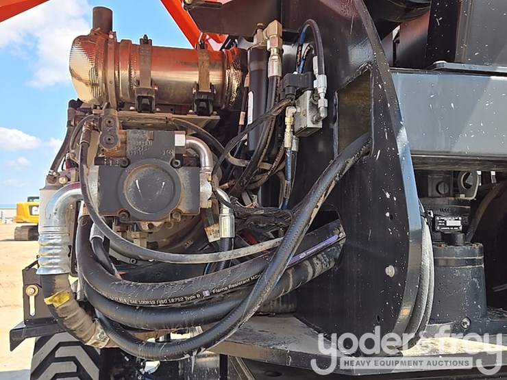 2015-jlg-860sj-image-55