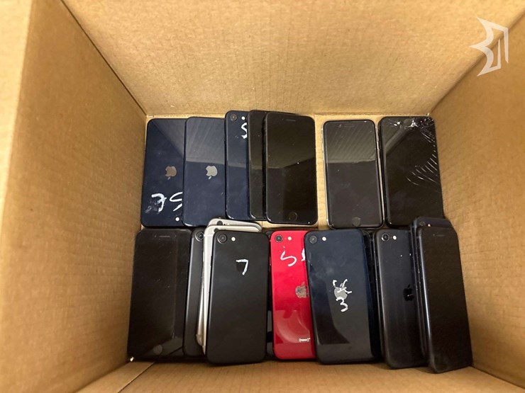 iphone-se3s-iphone-iphone-7s-iphone-6s-image-2
