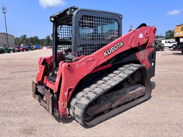 2017-kubota-svl95-2s-image-1