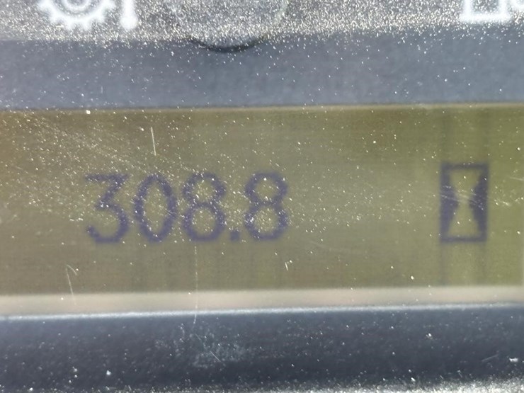 deere-410g-image-63