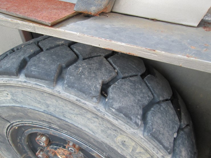 #53862-•-*inop-nissan-80-8000lb-cushion-tire-forklift-inv#53862-image-10
